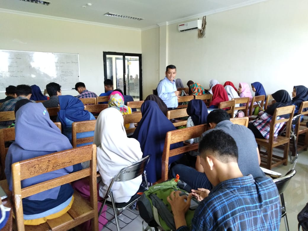Suasana perkuliahan pada Jurusan Ilmu Komunikasi Fakultas Dakwah dan Komunikasi UIN Alauddin Makassa
